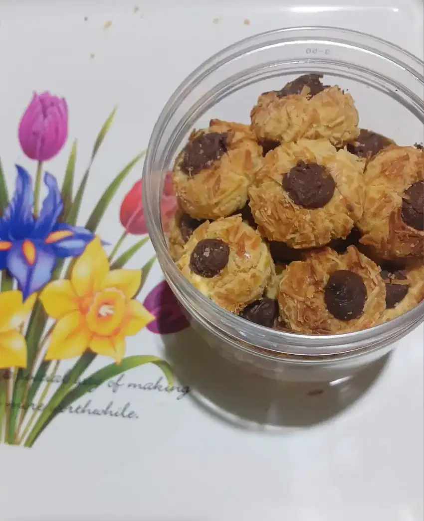 Thumbprint cookies coklat keju