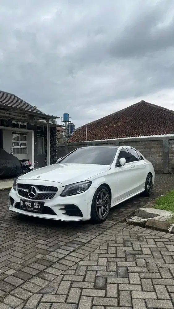 Mercedes Benz C300 AMG