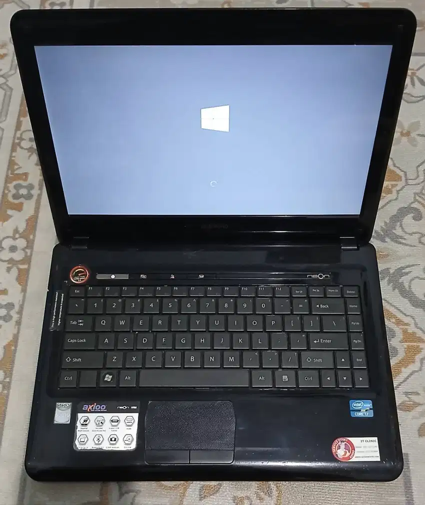 Laptop Axioo Neon HNM Intel Core i7 2010