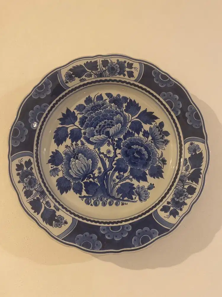 Piring pajangan delf belanda motif bunga