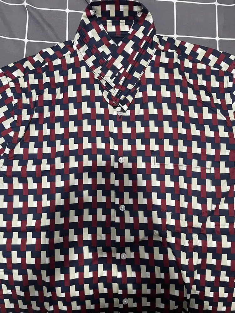 Kemeja lengan pendek merk Manzone