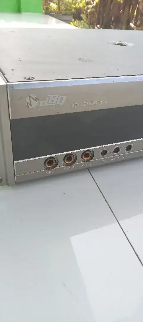 Power amplifier DBQ 9300 mkii + speaker bmb 1 pasang