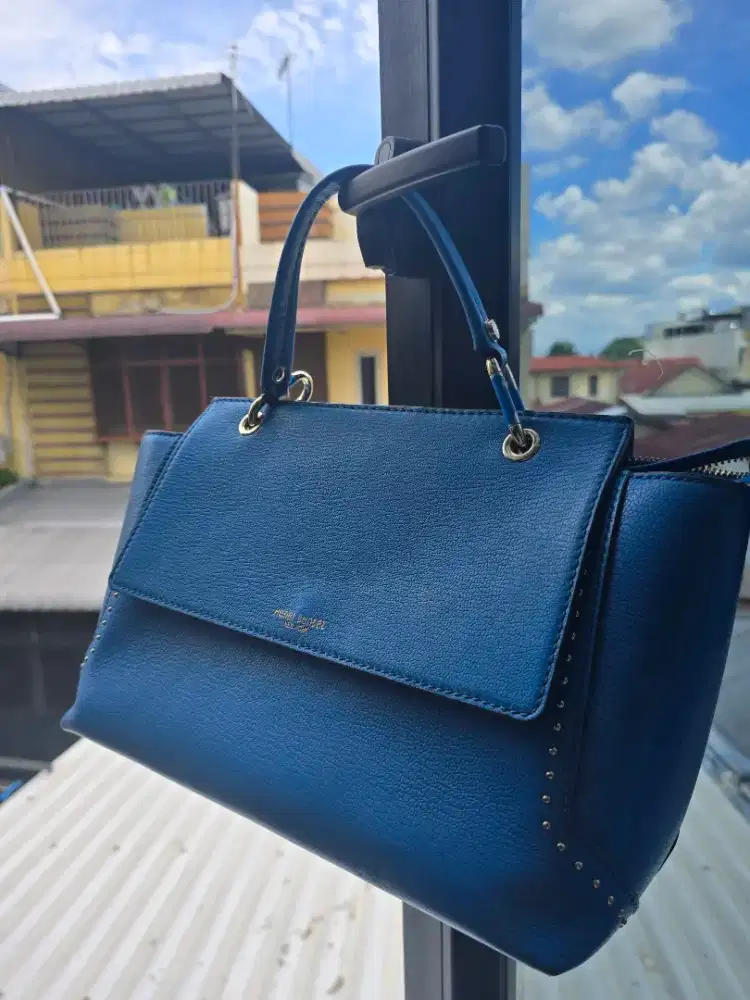 Turun harga tas Kulit Branded Henri Bendel New York