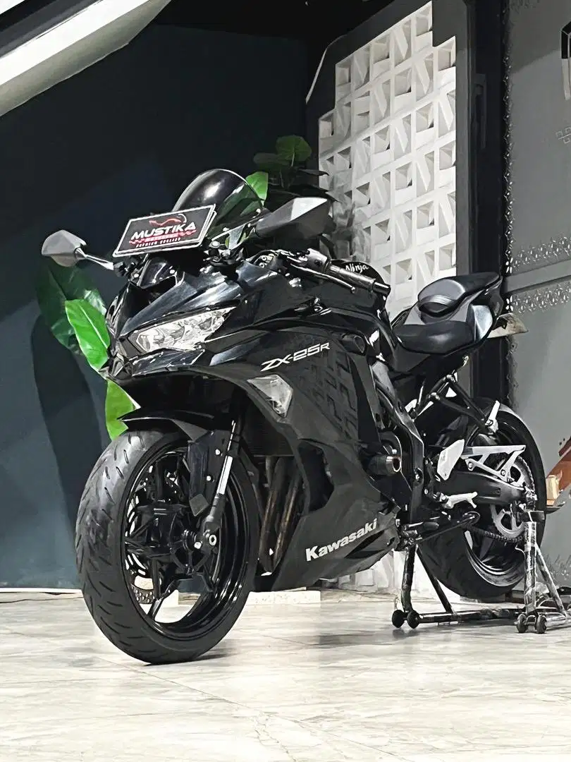 Banting Harga‼️Kawasaki ZX25R Non abs th 2022 - Ayu Mustik