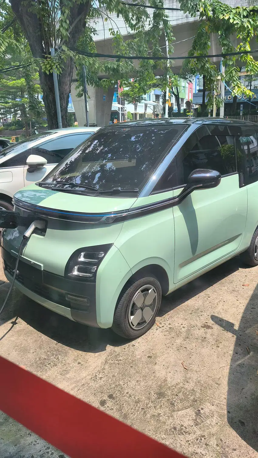 (Dp 3 jt) Wuling Air Ev Long Range 2023 kondisi seperti Baru