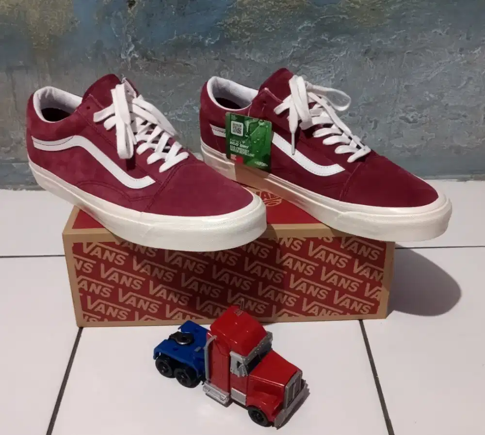 Sepatu Vans oldskool Suede 36D
