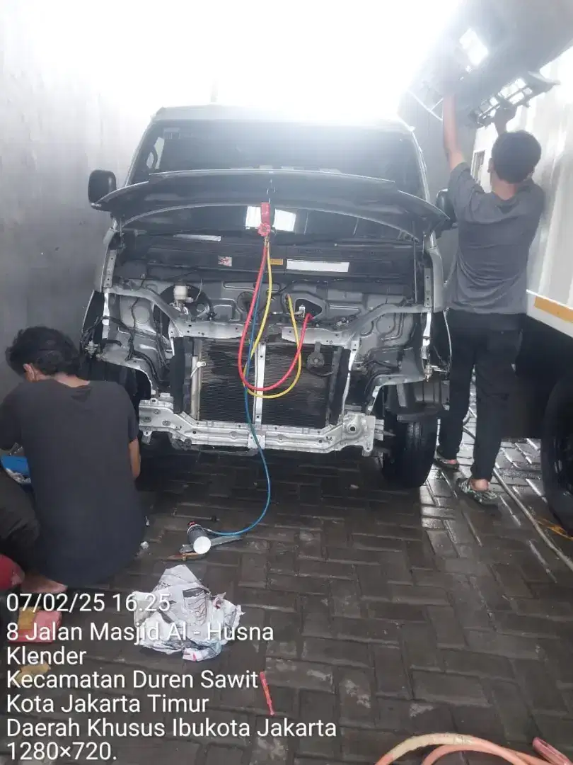 Service AC mobil panggilan