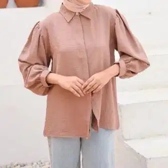 Kemeja Wanita | Helwa Shirt by Loewy - Choco | Kemeja Crinkle
