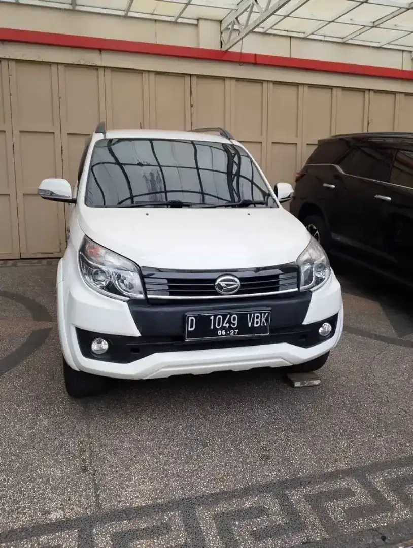 Terios R mt 2017 putih (Dp. 15jt aza) cash kredit tukar tambah