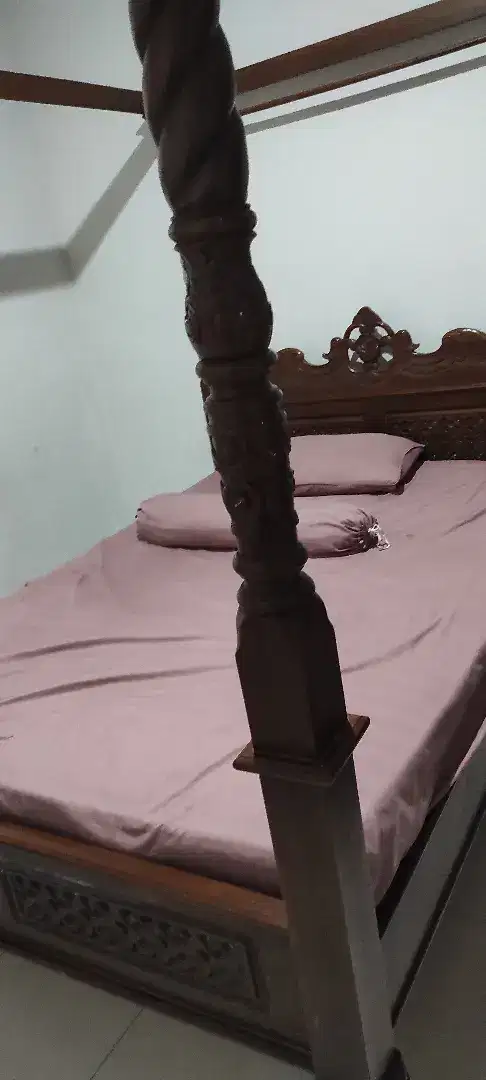 Ranjang jati asli Jepara