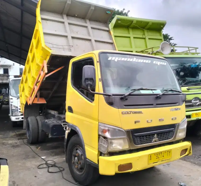 Mitsubishi colt diesel ps 125 HD dumptruk tahun 2017