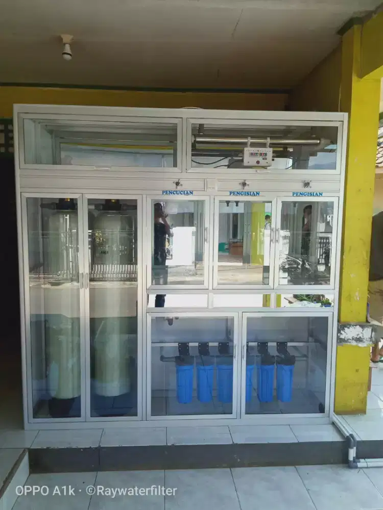 Depot air minum isi ulang