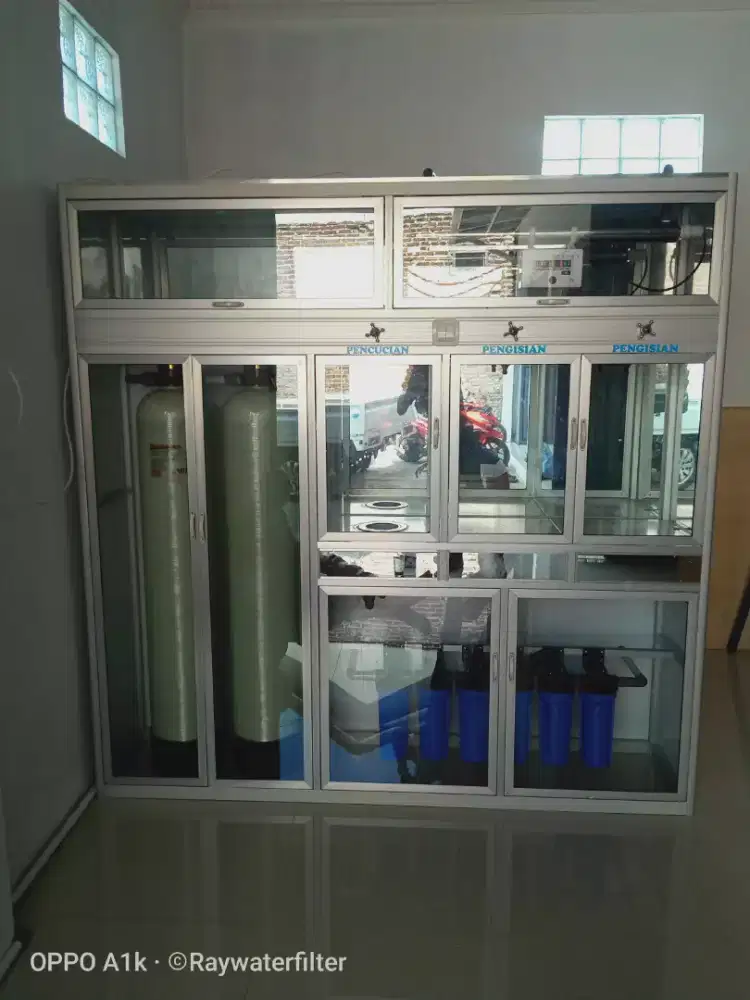 Depot air minum isi ulang