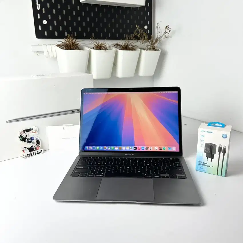 Macbook Air 2020 8/256gb Cycle Count 71