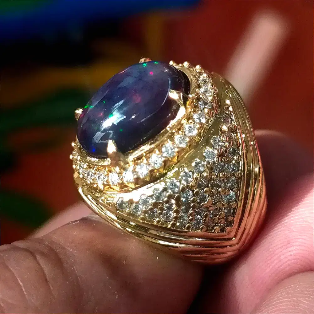 Kalimaya hitam black opal