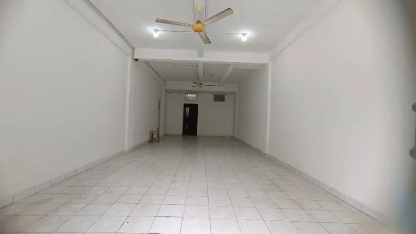 Di sewakan ruko 2 lantai gandeng cocok untuk mini market atau gudang