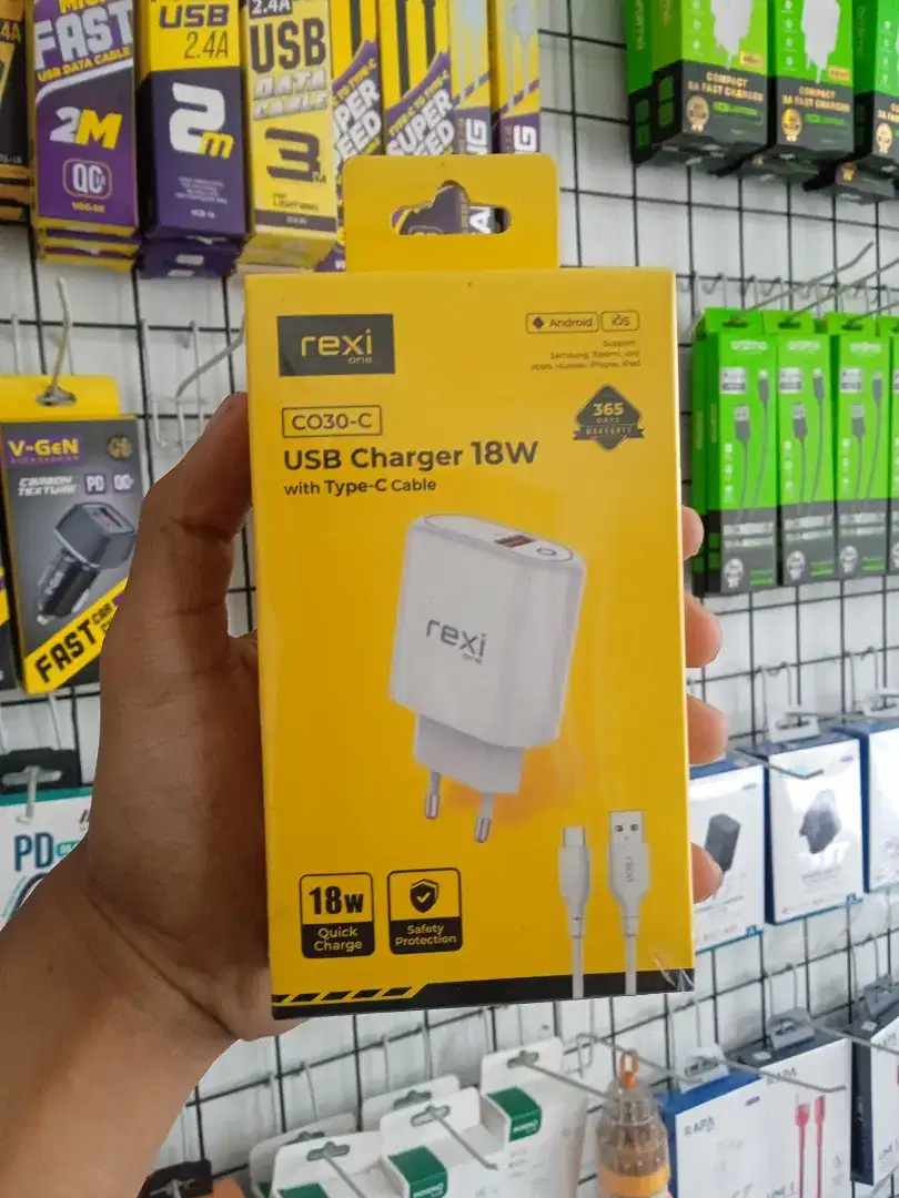 Travel Charger Rexi CO30-C + Kabel Data Type C