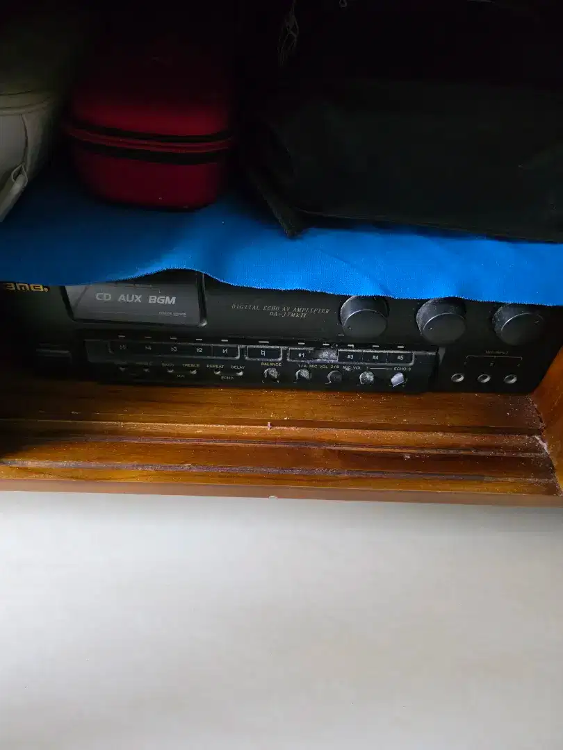 AMPLIFIER Merk BMB