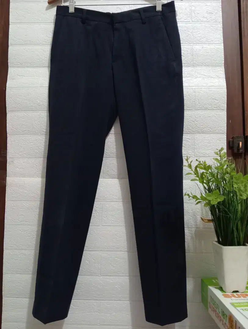 PRELOVED PRIBADI LAWELL ORI CELANA BAHAN KERJA PRIA SLIM FIT NAVY
