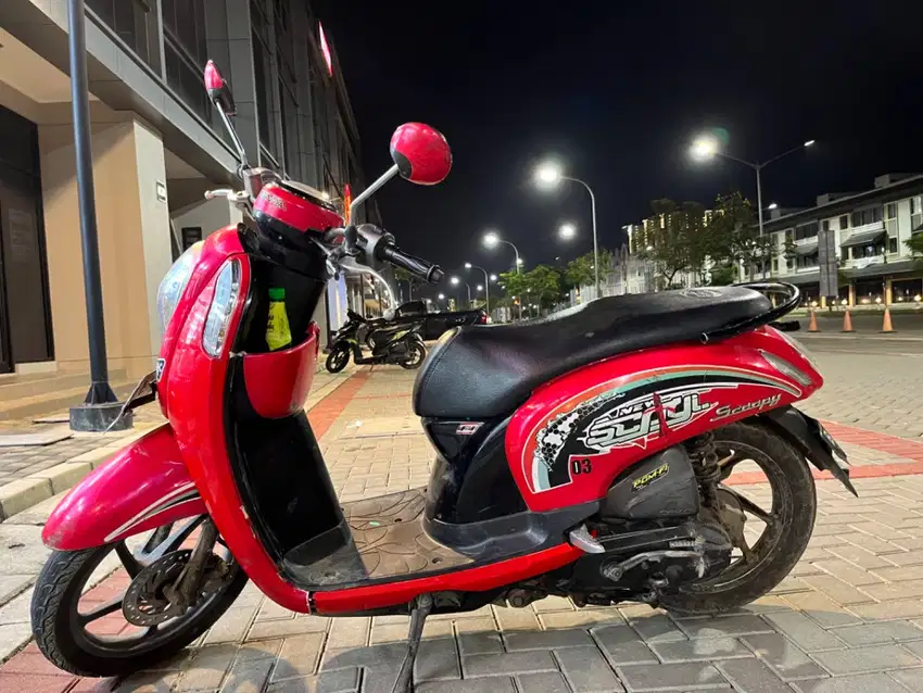 Honda Scoopy 2015