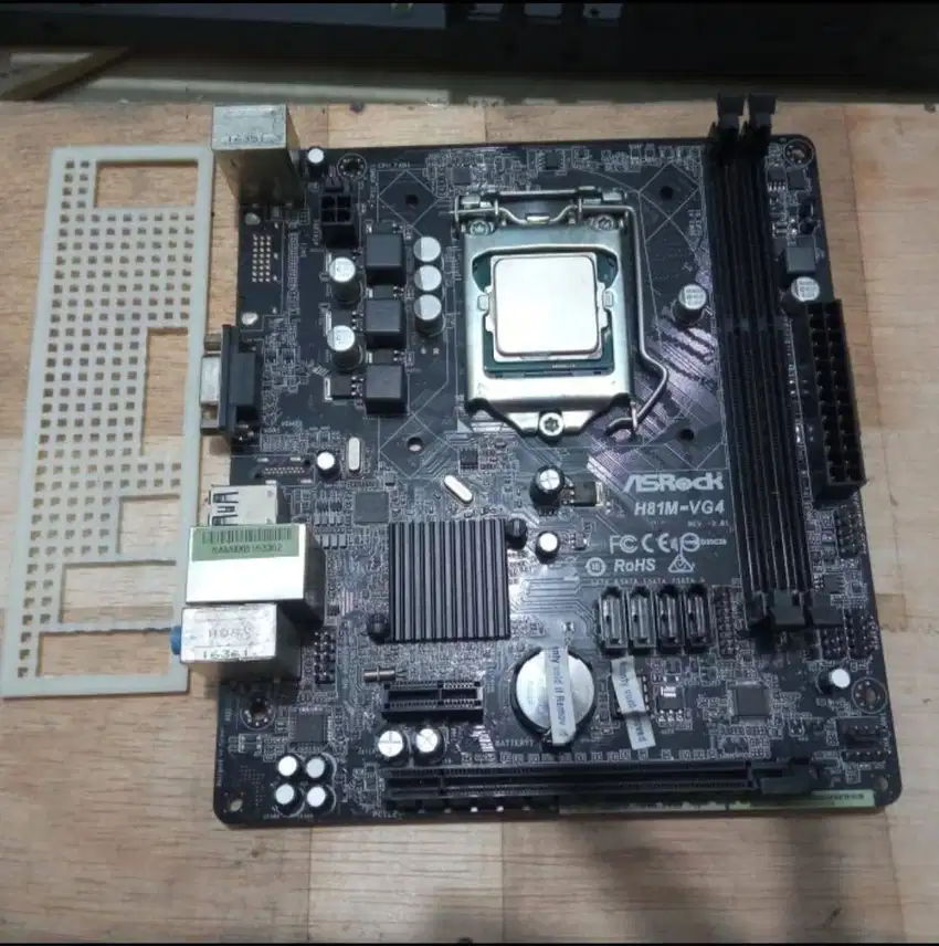 Intel I7 4790 Mobo Asrock H81M-VG4 Ram 16GB HDD