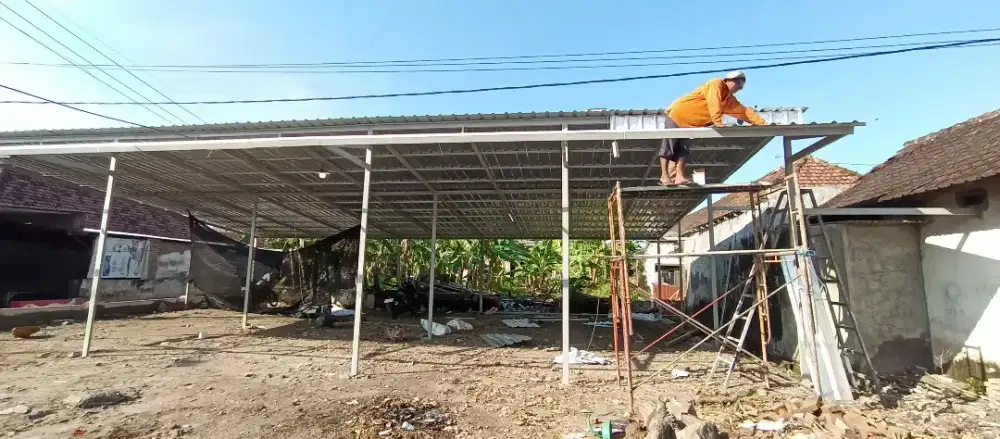 Kanopi besi tebal