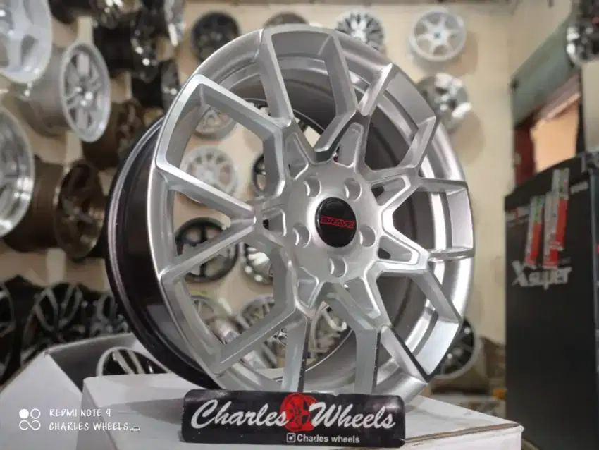 Jual velg mobil murah r18 brave 5x114,3 innova hrv crv terios dll