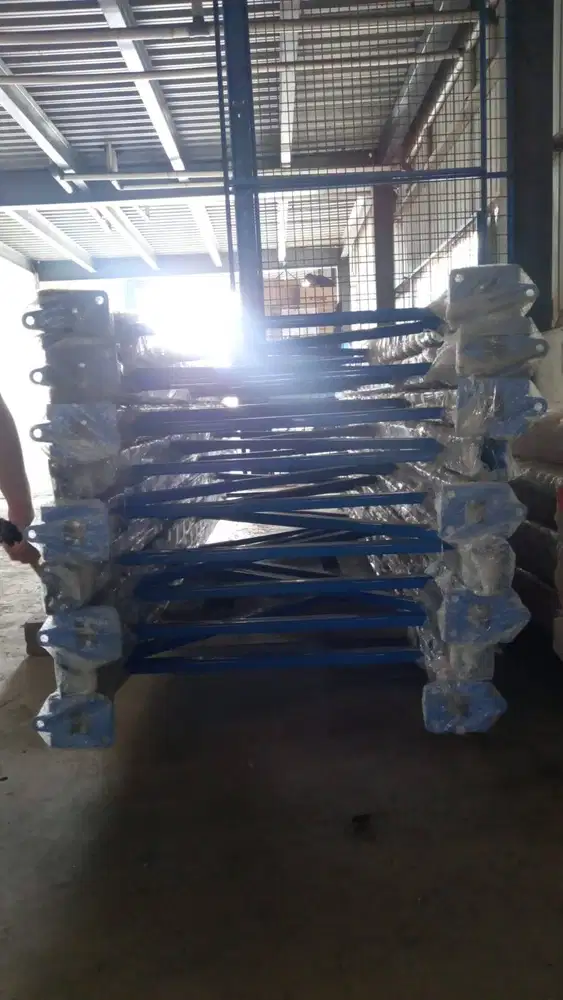 RAK GUDANG BAHAN BAJA POWDER COATING FINISHED KAPASITAS 4 TON