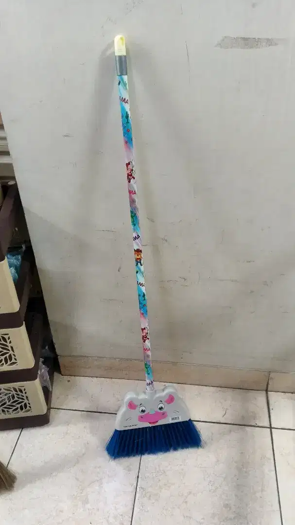 SAPU KARAKTER HEWAN BADAK