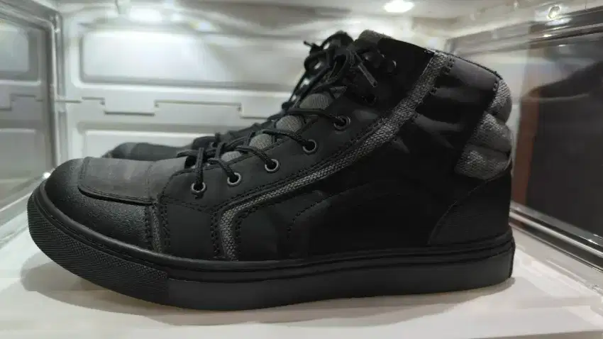 Sepatu Touring Eiger Riding Gaea Mid Cut ukuran 42