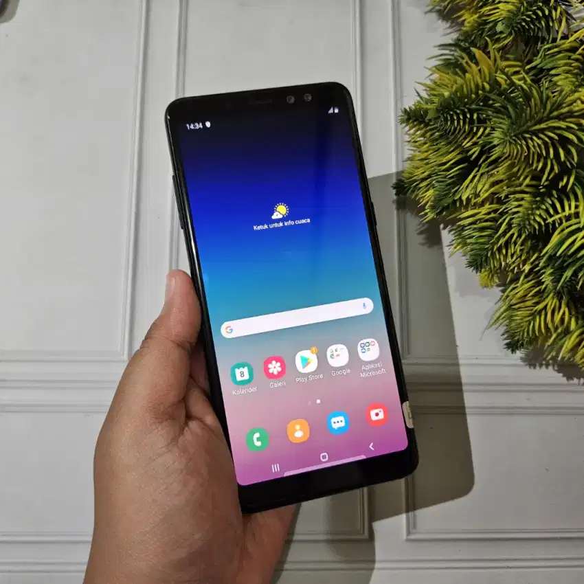 SAMSUNG GALAXY A8+ NFC RAM 6/64 GB DUAL RESMI EX SEIN