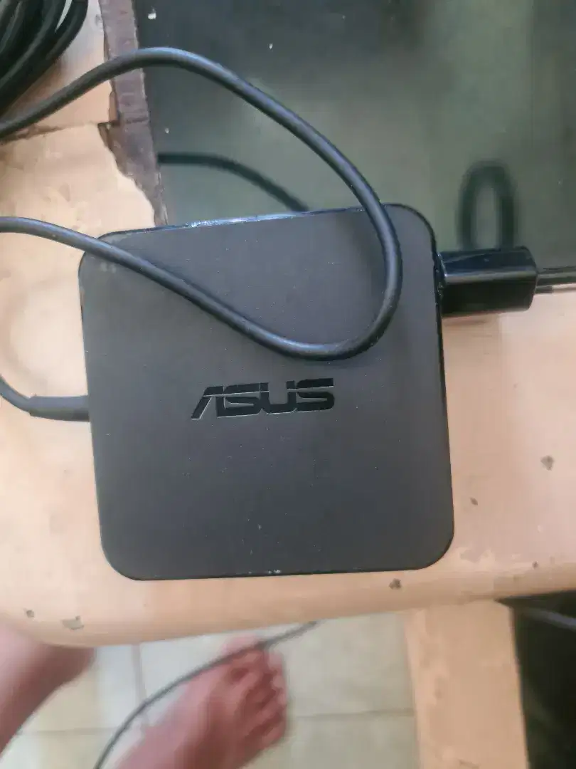 Dijual charger laptop ASUS