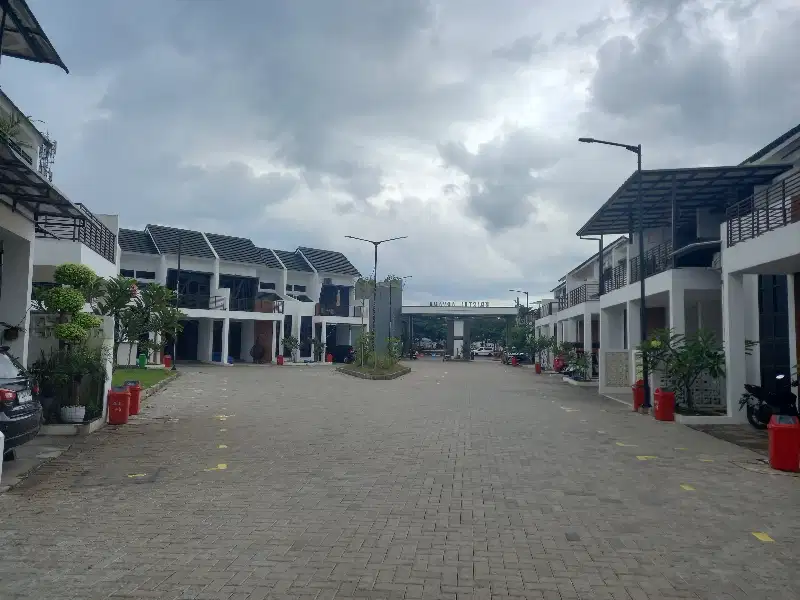 RUMAH SUDUT SUBSIDI DP  LT 105m² DI ARYANA KARAWACI