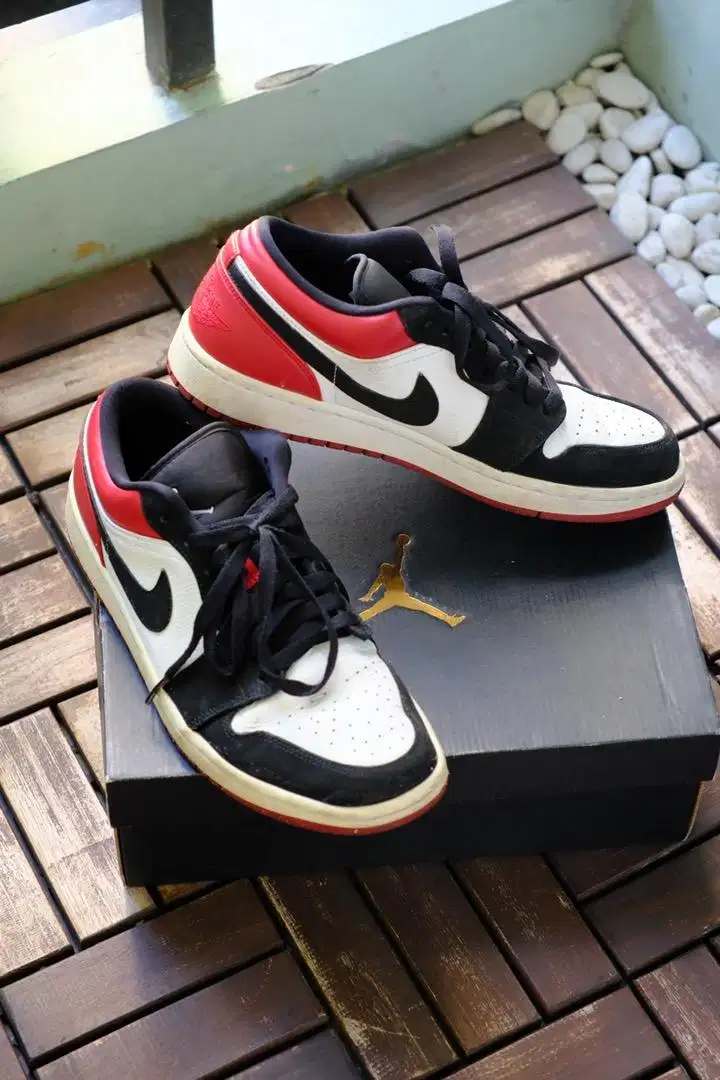 Nike Jordan 1 Low White Black Gym Red Size 43 Original with box