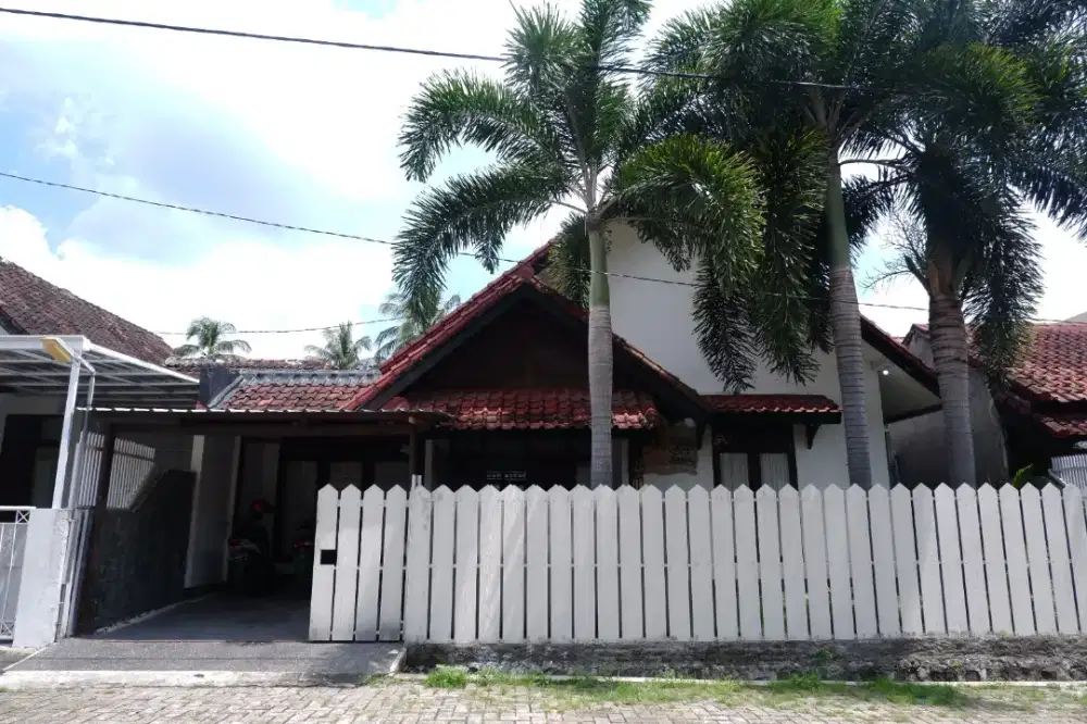 DISEWAKAN HOMESTAY DAERAH SENGGIGI