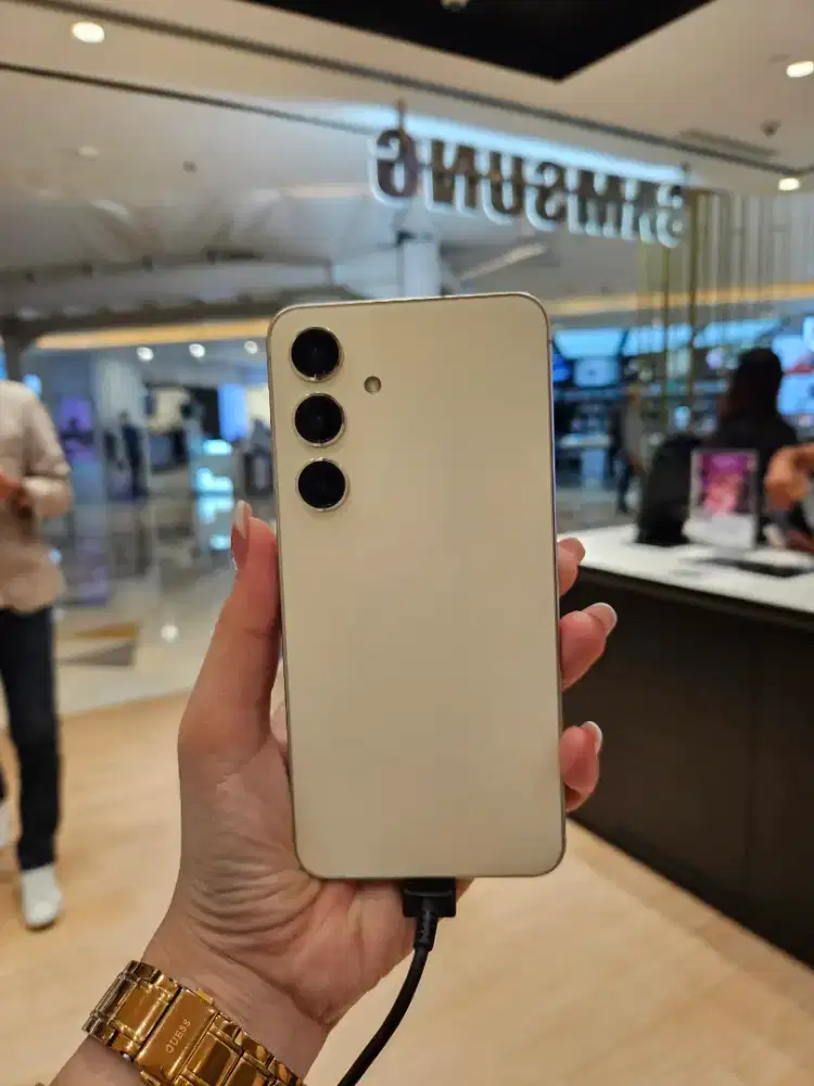 SAMSUNG GALAXY S24 BASIC