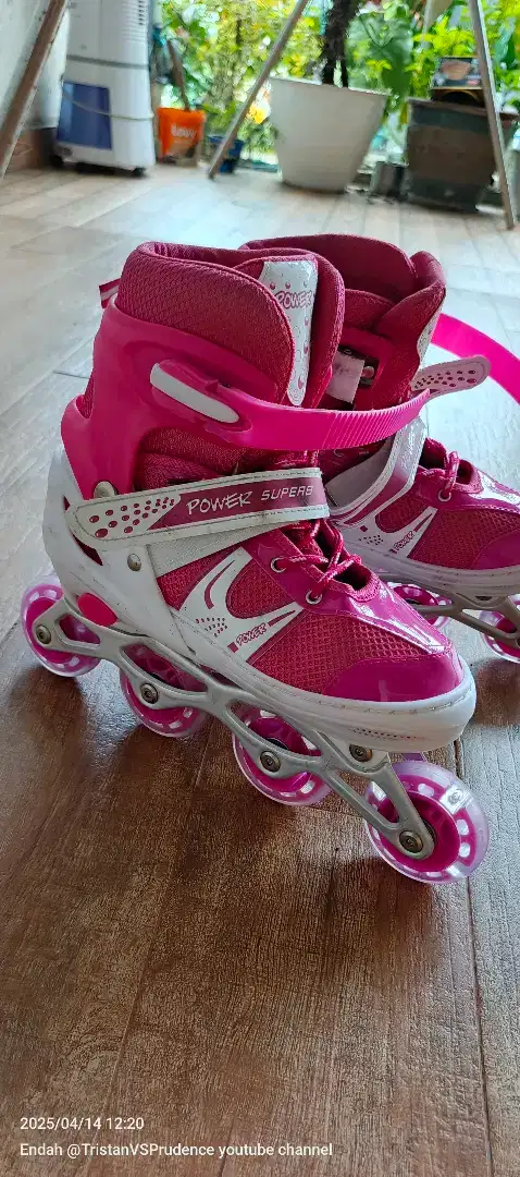 Sepatu roda warna pink size L 39 40 41 42