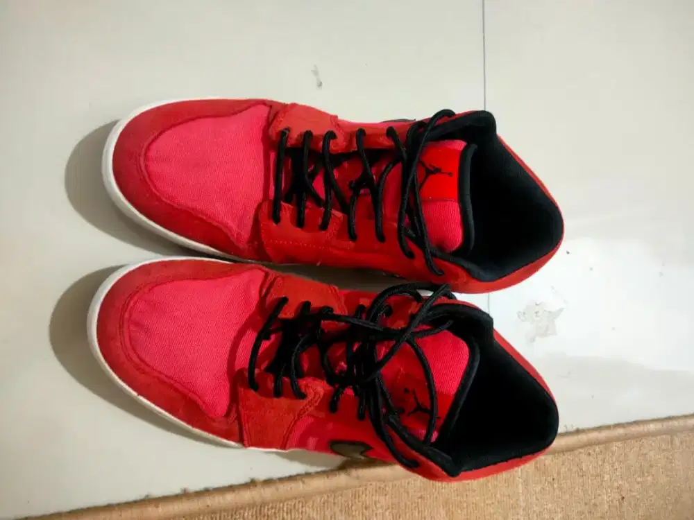 Nike low jordan size 44