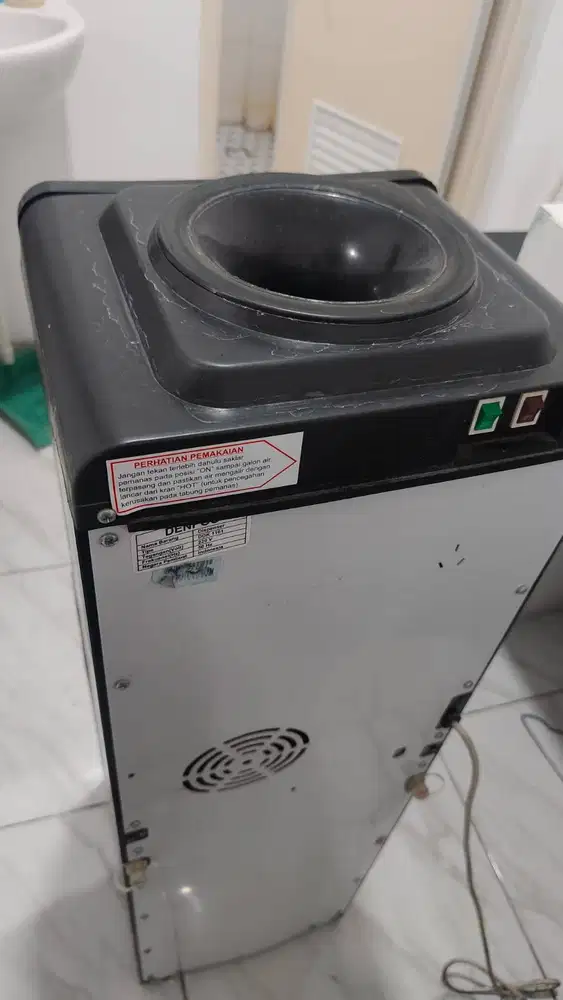 DISPENSER DENPOO DDK 1101 ELECTRO WARNA HITAM