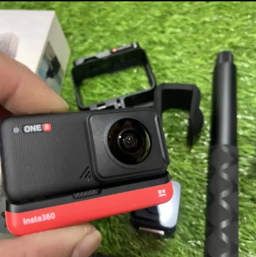 Insta 360 One Twin R