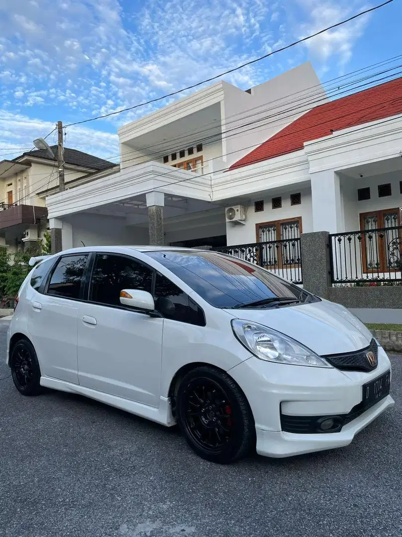 Jazz RS Automatic 2011 MMC