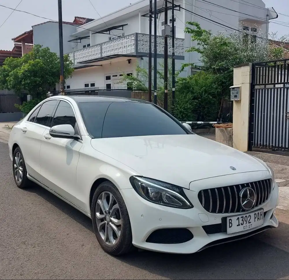 Mercedes Benz C200 Advandtgarde 2.0 AT - Harga Cash 325 JT NEGO