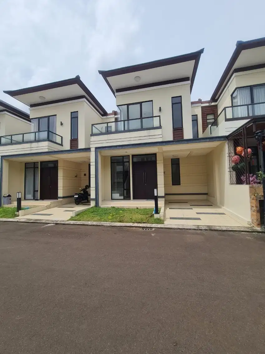 Rumah 2 LT Type C (7x12) Cluster Regalia Lavon 1 Tangerang 1K90002N LL