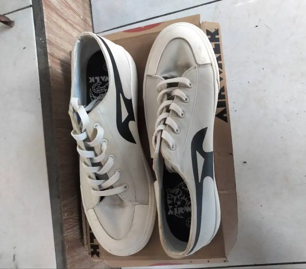 Sepatu pria merk airwalk