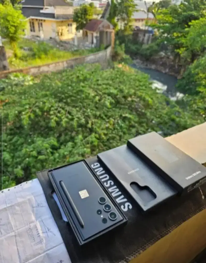 Samsung Galaxy S23 Ultra 5G 12/512 GB SEIN Kondisi Seperti Baru