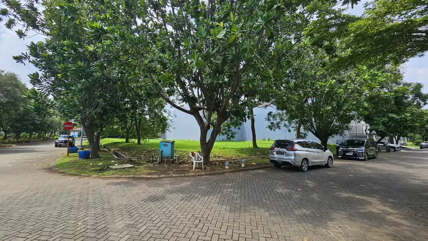 Hadap Utara Timur Kavling Katamaran Permai Pik Luas 875 m2