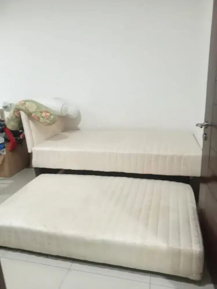 Jasa cuci kasur springbed sofa karpet jok mobil dll