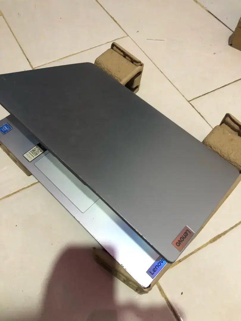 laptop lenovo ideapad slim 1