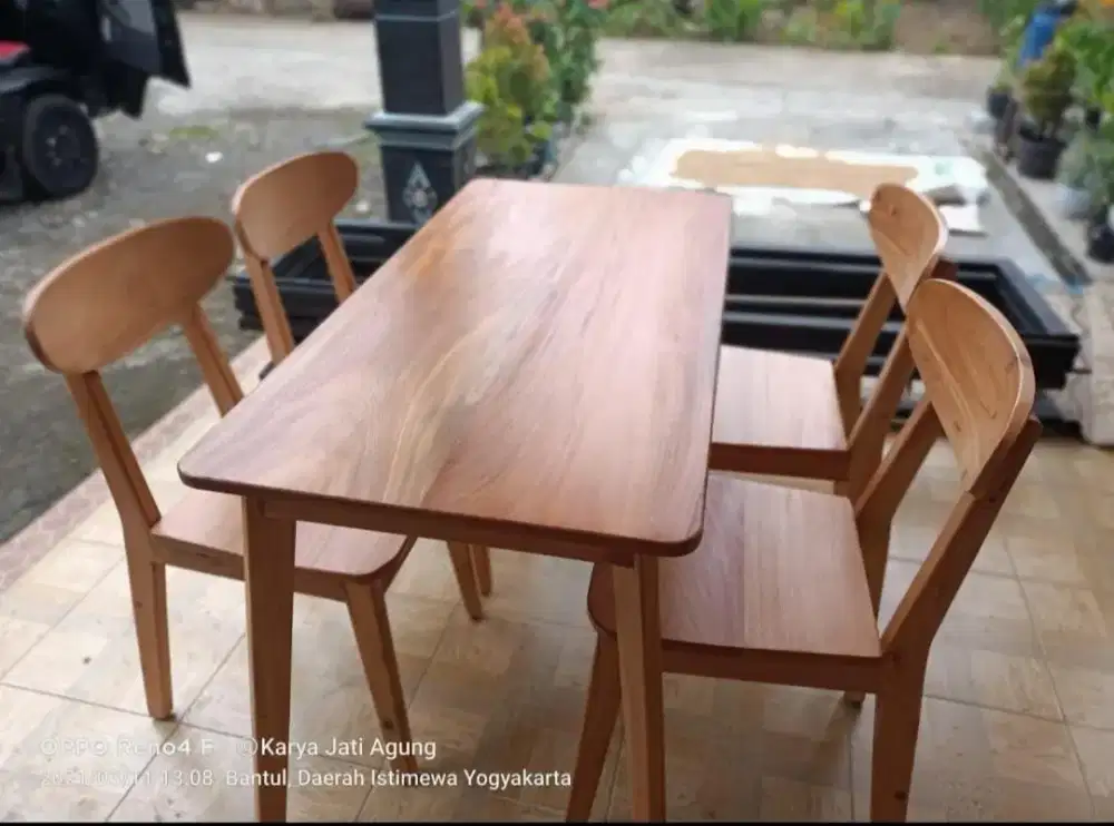 Set kursi cafe Mahoni