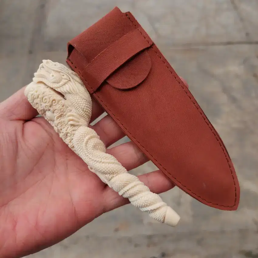Once ukir pipa naga 3D